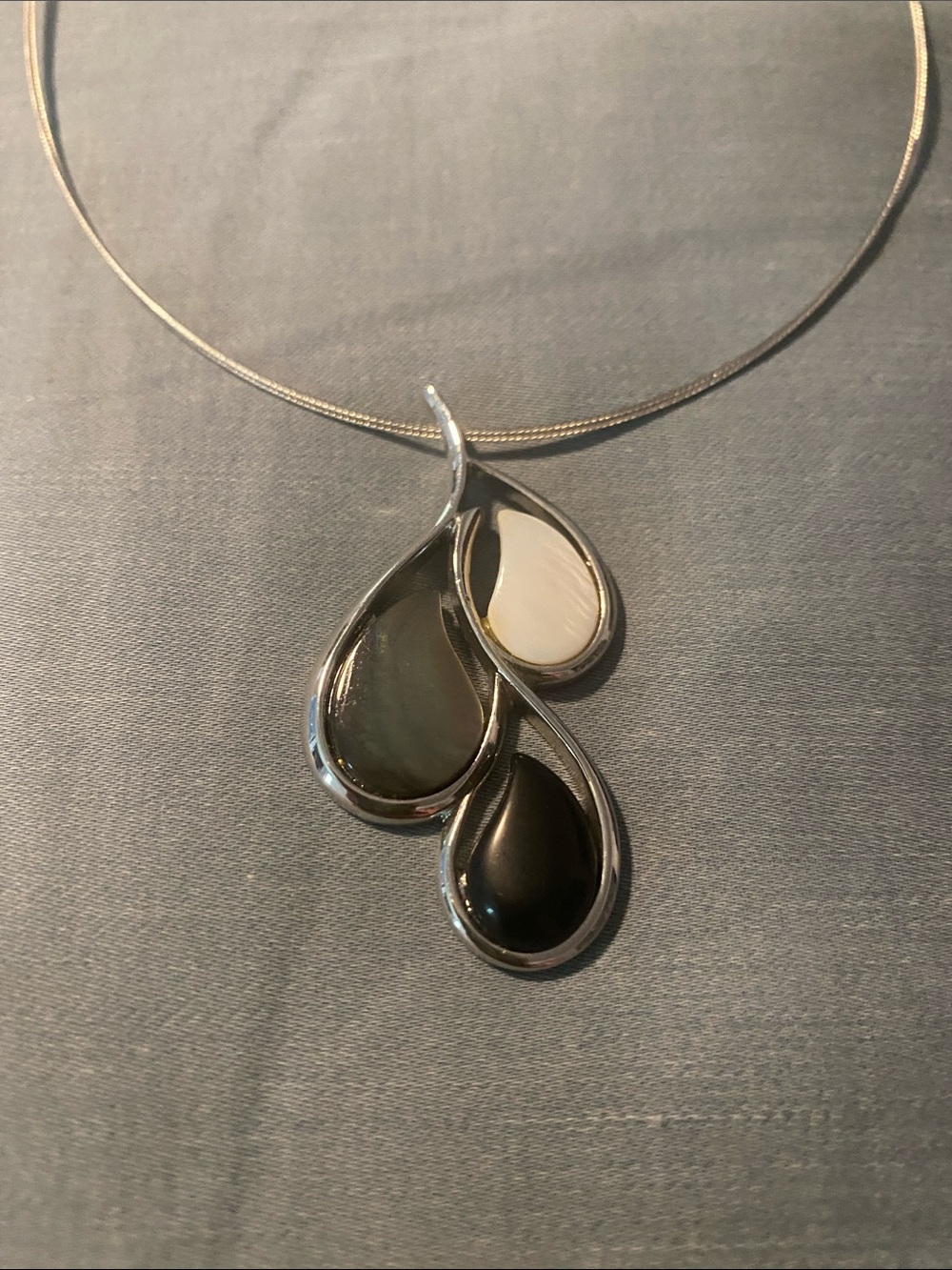 Silver Teardrop Pendant Necklace with Black and Cream Stones - Picture 2 of 4